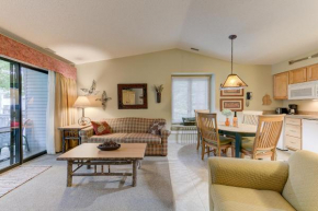 Cozy Country Lakeside Condo 5705